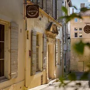De L'amphithéâtre Arles